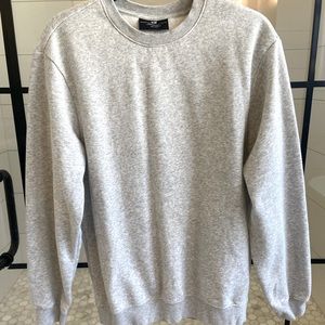 Grey crew neck sweatshirt